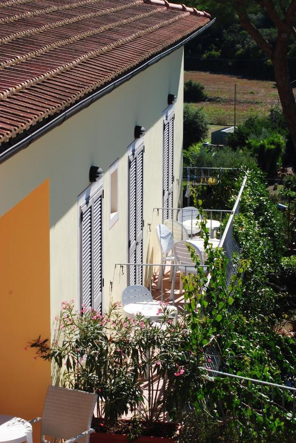 Hotel Villa Wanda Porto Azzurro Esterno foto