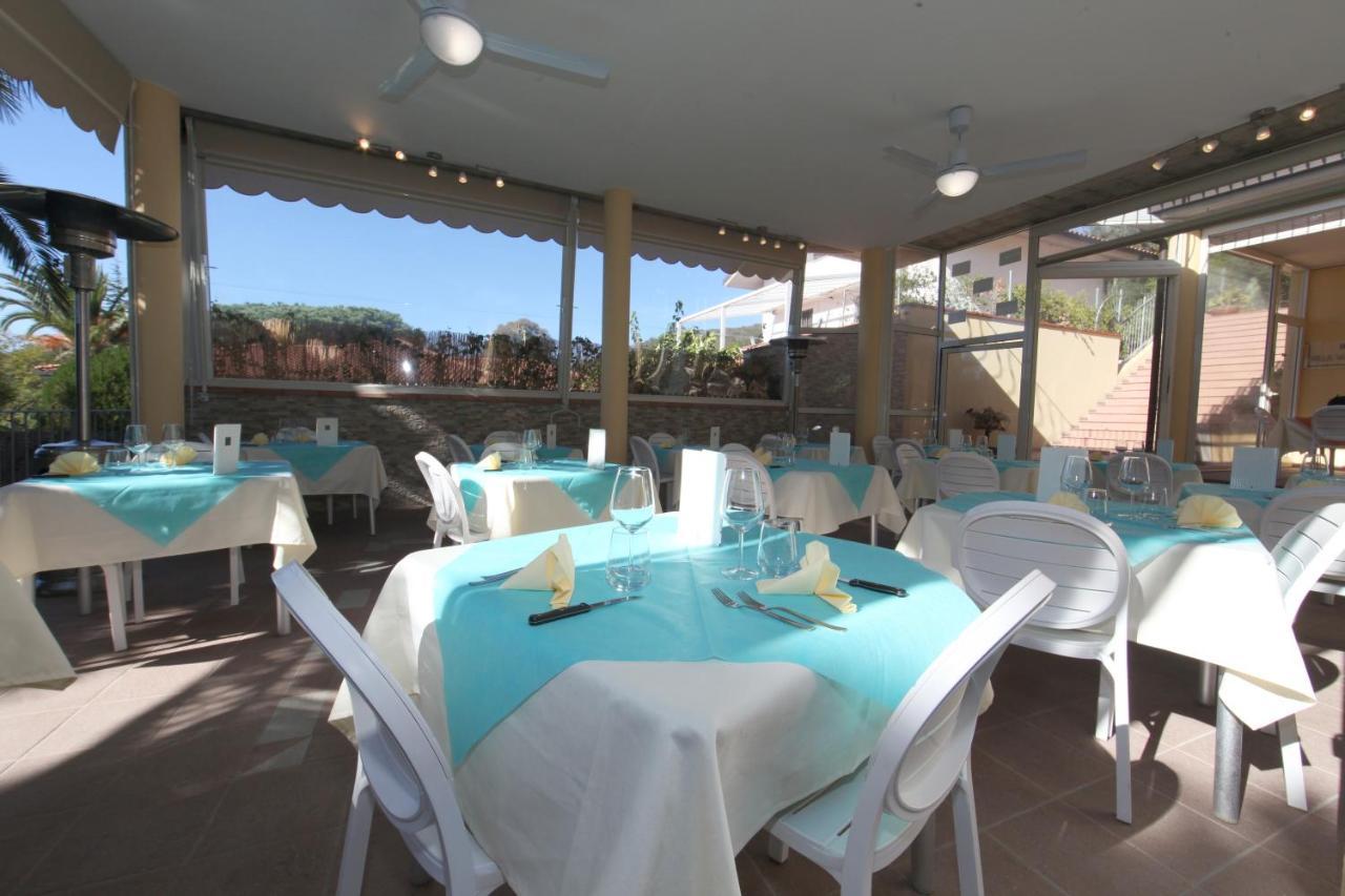 Hotel Villa Wanda Porto Azzurro Esterno foto
