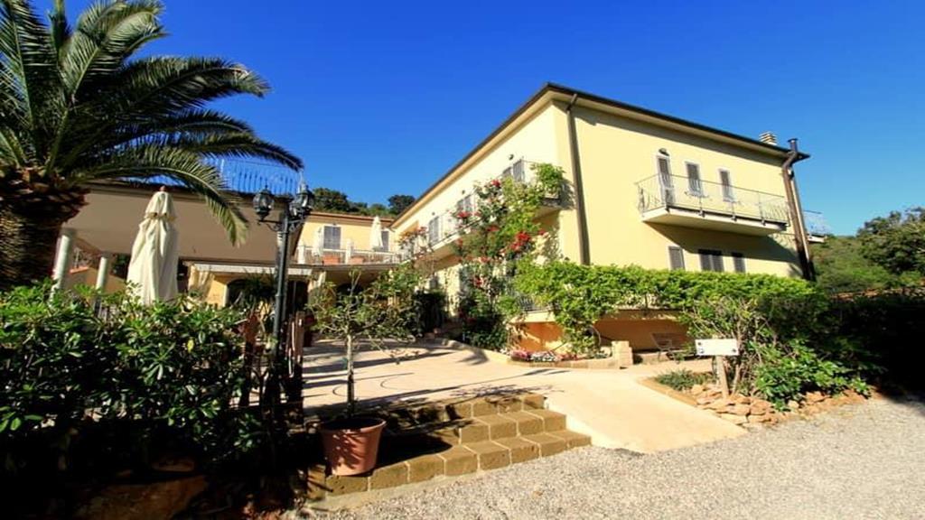 Hotel Villa Wanda Porto Azzurro Esterno foto