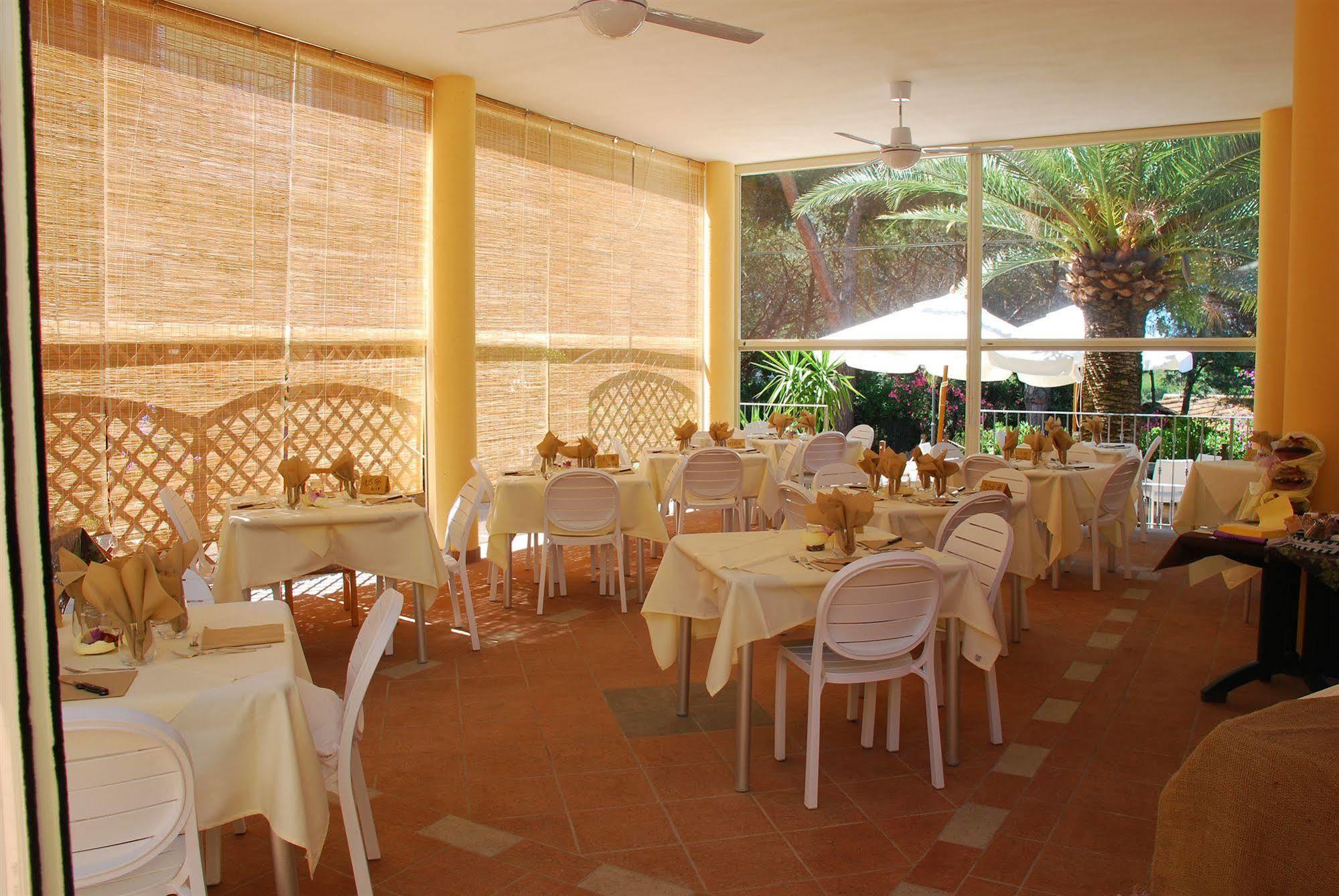 Hotel Villa Wanda Porto Azzurro Esterno foto