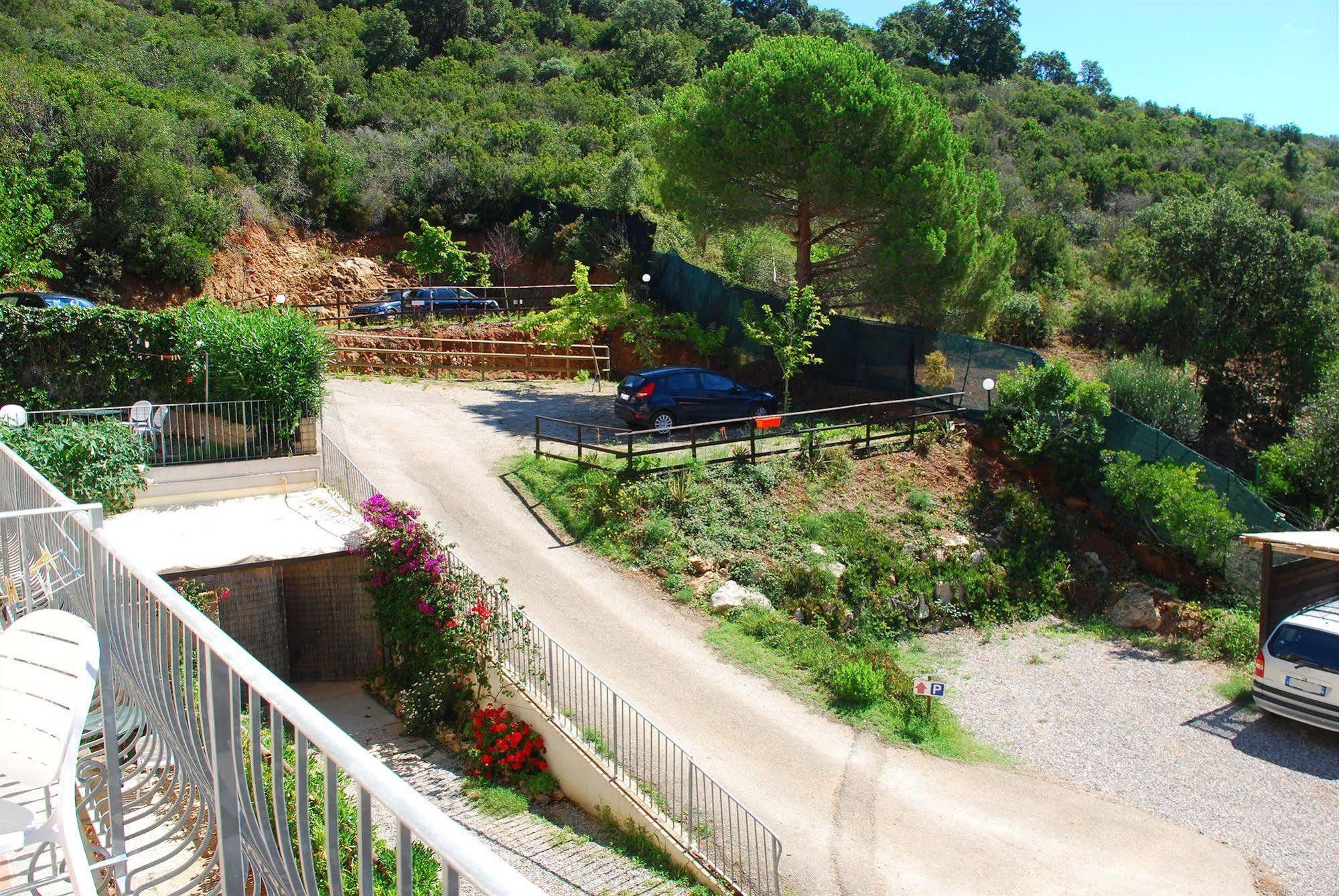 Hotel Villa Wanda Porto Azzurro Esterno foto